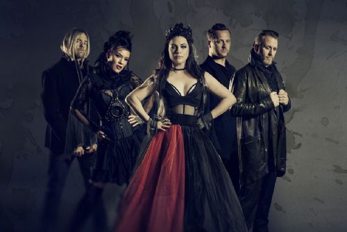 Foto: Evanescence míří do Plzně a Brna