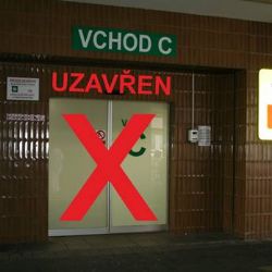 Fakultní nemocnice na Lochotíně zavírá vchod C
