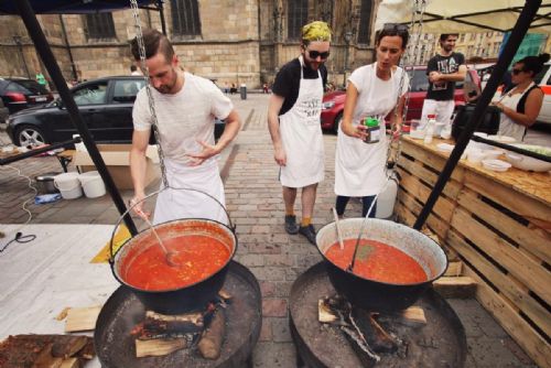 Foto: Festival polévky zahájí v neděli 6. ročník Živé ulice, provoní areál pivovaru