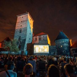Filmové léto nabídne oblíbené filmy na netradičních místech