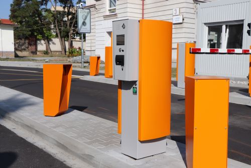 Foto: FN Plzeň zprovozňuje nový parkovací systém