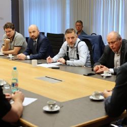 Hejtman, primátor a starostové budou proti rušení pošt postupovat společně