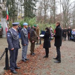Hejtmanka Mauritzová předala  pamětní medaile třem válečným veteránům