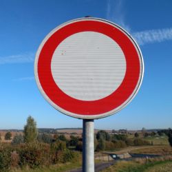 Hlavní tah z Plzně na Písek je u Kláštera zavřený, kamiony musí do Přeštic