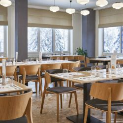 Hosty restaurace na Šumavě obsluhuje robot