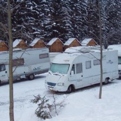 Hotely na Šumavě nahradily karavany, autokemp má plno
