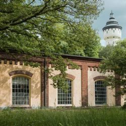 Industriální stopy v architektuře Plzně osvěží Kopeckého sady po celý srpen
