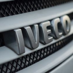 Instruktor autoškoly šel v H. Týně napomenout řidiče, ten ho přejel