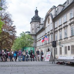 Jména obětí holocaustu se budou v pondělí číst i v Plzni