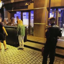 Jste svědky rušení nočního klidu? Volejte tísňové linky, vyzývají plzeňští strážníci