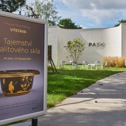Klatovy lákají na poslední dny výstavy unikátního skla