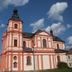 Kostel v Přešticích, Baarův pomník. Kraj ocenil nejlépe opravené památky