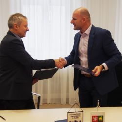 Kraj a Západočeská univerzita podepsaly memorandum o spolupráci