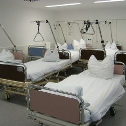 Kraj pošle do syrské nemocnice lůžka a matrace