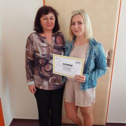 Kristýna zachránila učitele elektrotechnické střední školy, který po infarktu zkolaboval