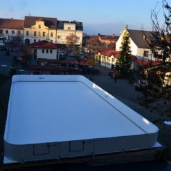 Města v kraji lákají obyvatele na venkovní kluziště