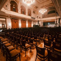 Měšťanská beseda zve příznivce na NIC. Kino míří za diváky domů