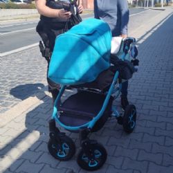 Městská policie zasahovala u opilé matky s dítětem v kočárku