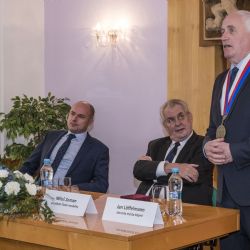 Miloš Zeman ukončil návštěvu kraje, oslavil tu čtvrtý rok ve funkci 