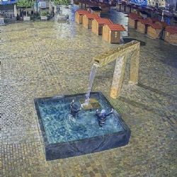 Mladé slečny předvedly na náměstí Republiky koupání a tanec v kašně