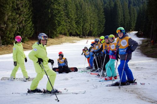 Foto: Na Špičáku se lyžuje jen Spodní Šanci za poloviční cenu skipasů
