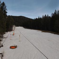 Na Špičáku se lyžuje na jedné sjezdovce a dětském hřišti