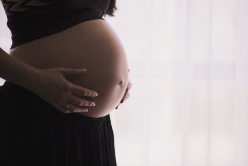 Foto: Na západě Čech otěhotněla třináctiletá dívka
