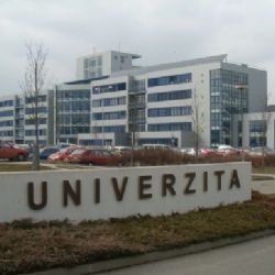 Na ZČU bobtná aféra se stipendii