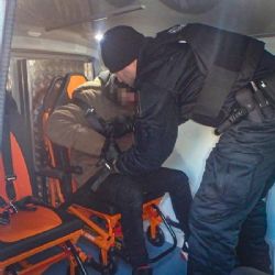 Nadýchal skoro čtyři promile, svezl se na záchytku novým autem strážníků