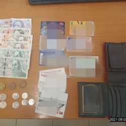 Nálezce odevzdal v Plzni peněženku s tisíci, kartou i doklady