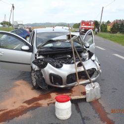 Nehoda u Čínova: Pět zraněných