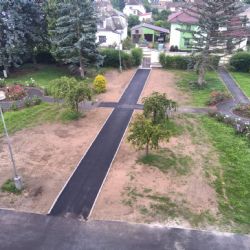 Nemocnice Horažďovice má nové parkoviště a chodník pro pacienty