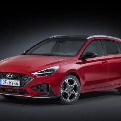 Nová i30 s vylepšenou technologií Bluelink