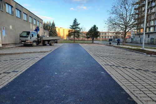Foto: Nová parkovací místa přibyla na Borech