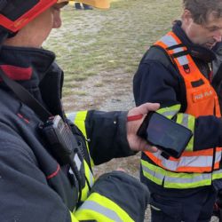Nová Plzní vyvinutá aplikace usnadňuje práci hasičům i policistům
