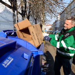 Nová služba Čisté Plzně douklidí místa s nejvíce odpadky