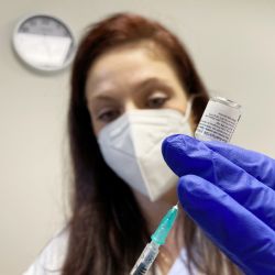 Očkovací centrum Agel nově očkuje vakcínou od firmy Pfizer-BioNTech