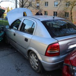Opilý řidič při nehodě v Tachově poškodil čtyři auta