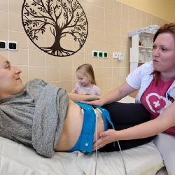 Péče o rodičky se v Domažlicích rozšiřuje. Novinkou jsou bezplatné návštěvy doma