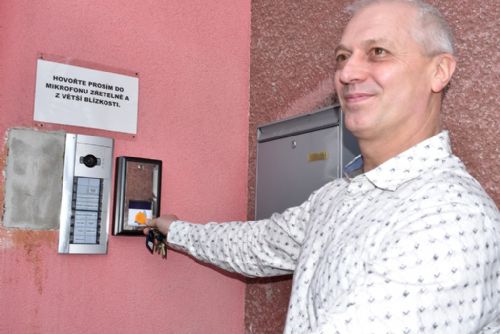 Foto: Plzeň chce zvýšit bezpečnost v družinách, zavádí nový systém 