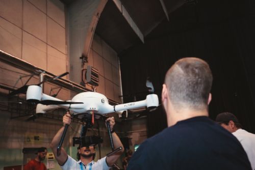 Foto: Plzeň má za sebou DronFest, na show s drony dorazily tisíce lidí