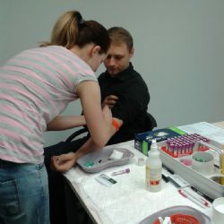 Plzeň rozdělí téměř 270 tisíc mezi projekty, které pomáhají druhým
