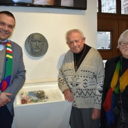 Plzeň si připomněla 50 let od úmrtí Jiřího Trnky, v galerii vystavili umělcovu originální paletu