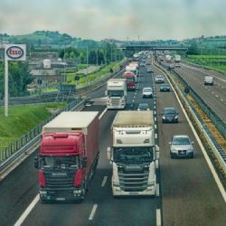 Plzeňsko má druhý nejnižší počet nehod v ČR: Jak se vyhnout komplikacím na cestách?