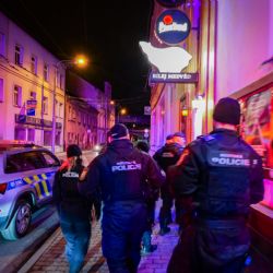 V plzeňské Aréně popíjeli v sobotu mladiství alkohol