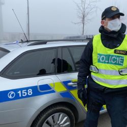 Policisté v kraji nepustili přes okresy 1141 lidí