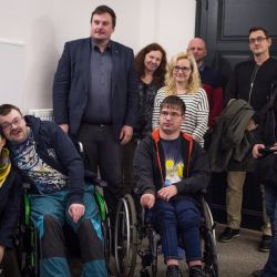 Předsedkyně TOP 09 debatovala s Plzeňany u piva i na ubytovně