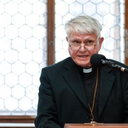 Prestižní Cenu 1. června obdržel duchovní Václav Malý