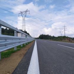 Přivaděč k dálnici D5 za Plzní směrem na Prahu už je bez hrbů