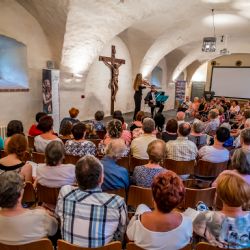 Procházky uměním zvou od pátku na hudební večery naživo i online